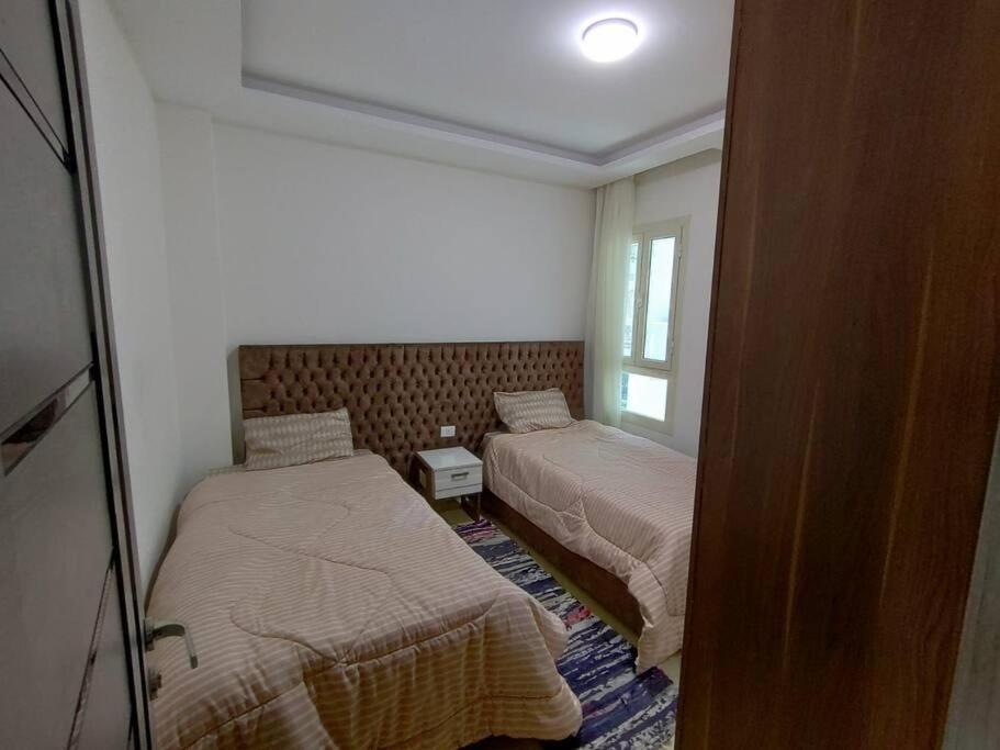 3-Bedroom Apartment On The Third Floor With 3 Balconies And Lovely Pool View, Street View And Free Beach Access In Sharm Hills Resort Exterior foto